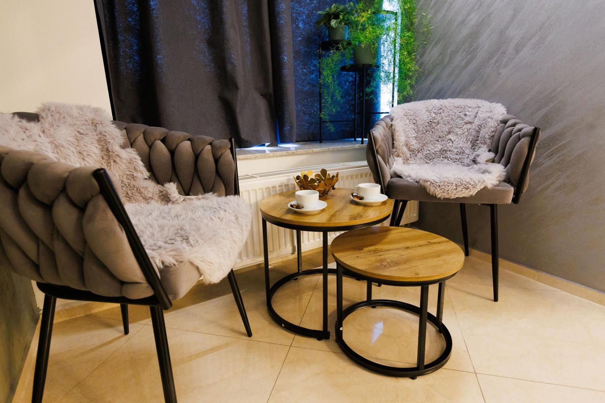 Apartment Leo & Private Zone - Old